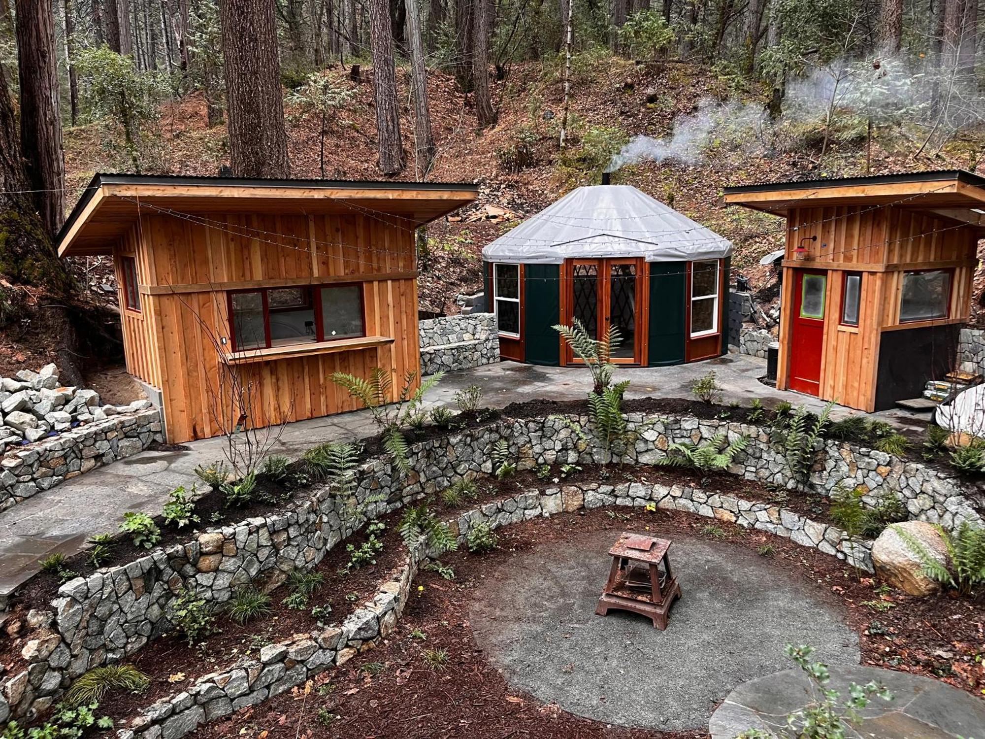 ホテル Magical Yurt In The Woods - 2 Miles From Town ネバダシティ エクステリア 写真