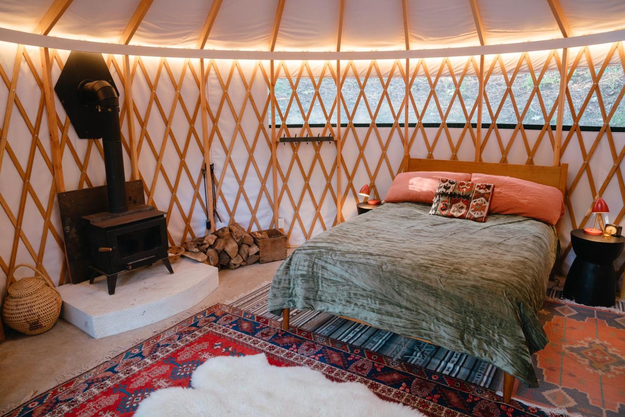 ホテル Magical Yurt In The Woods - 2 Miles From Town ネバダシティ エクステリア 写真