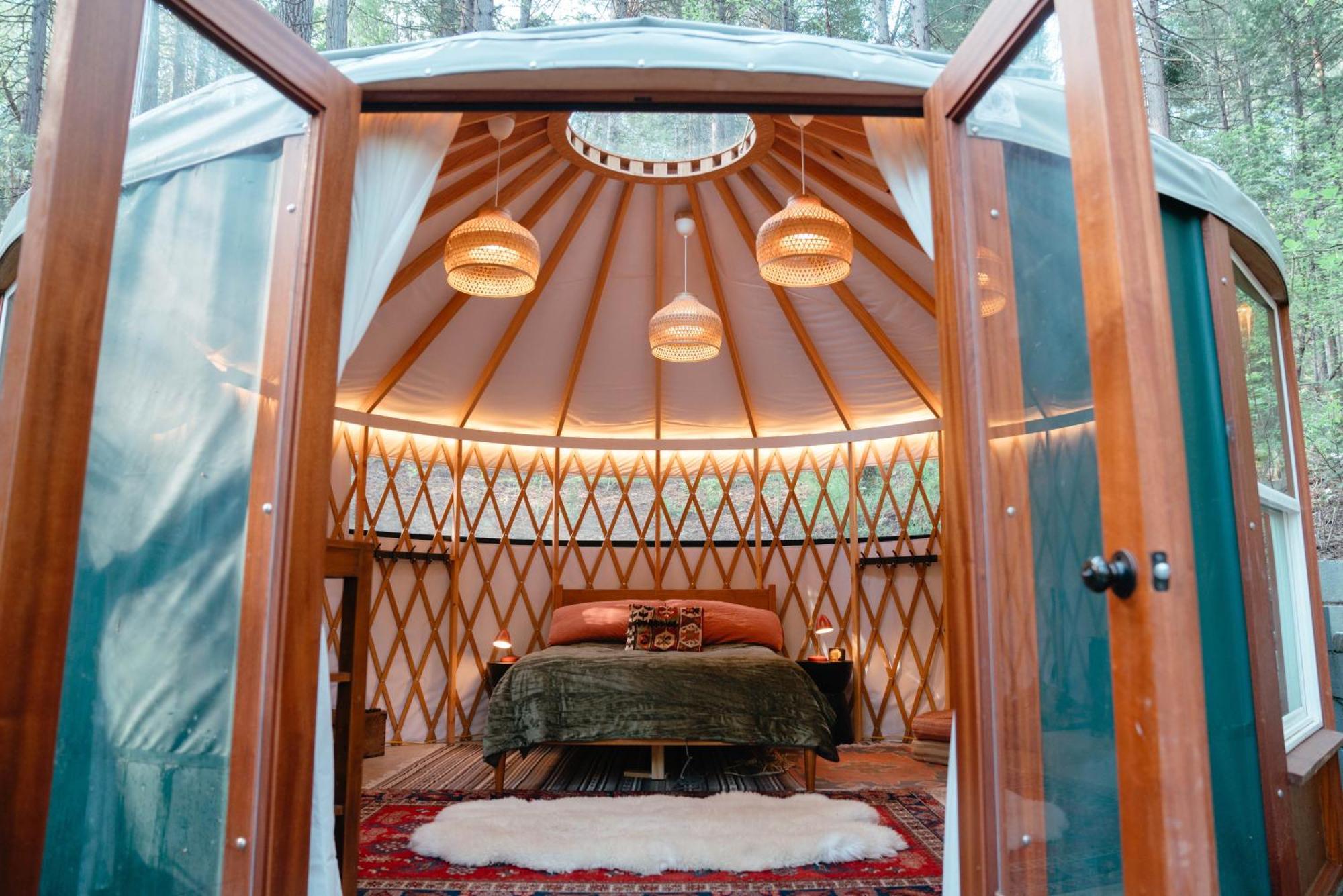 ホテル Magical Yurt In The Woods - 2 Miles From Town ネバダシティ エクステリア 写真